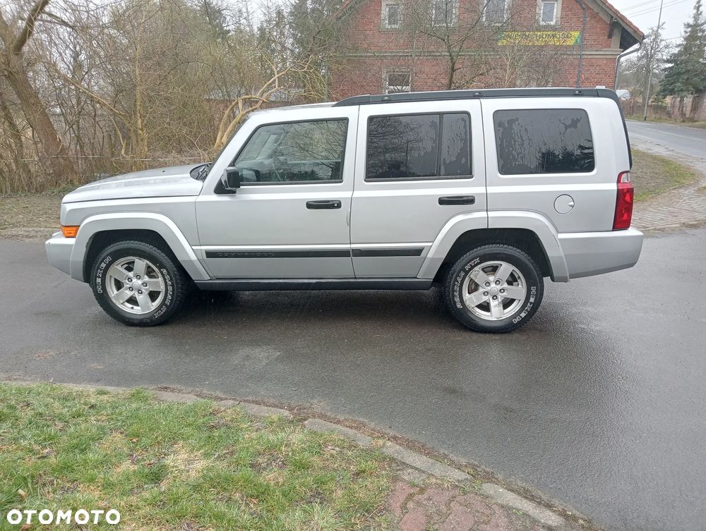 Jeep Commander - 8