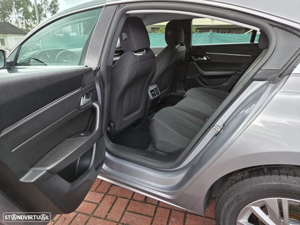 Peugeot 508 1.5 BlueHDi Allure Pack EAT8 - 28