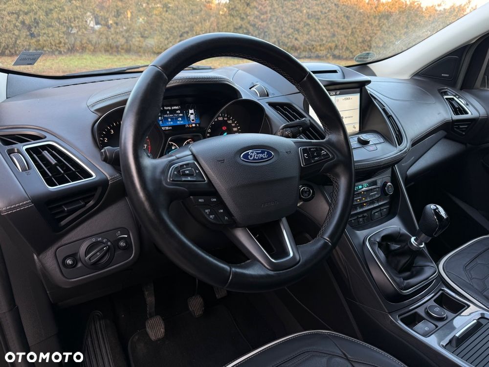Ford Kuga 1.5 EcoBoost 2x4 Vignale - 6