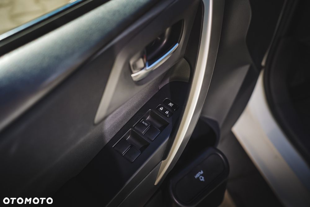 Toyota Auris - 17
