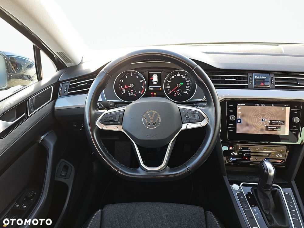 Volkswagen Passat - 21