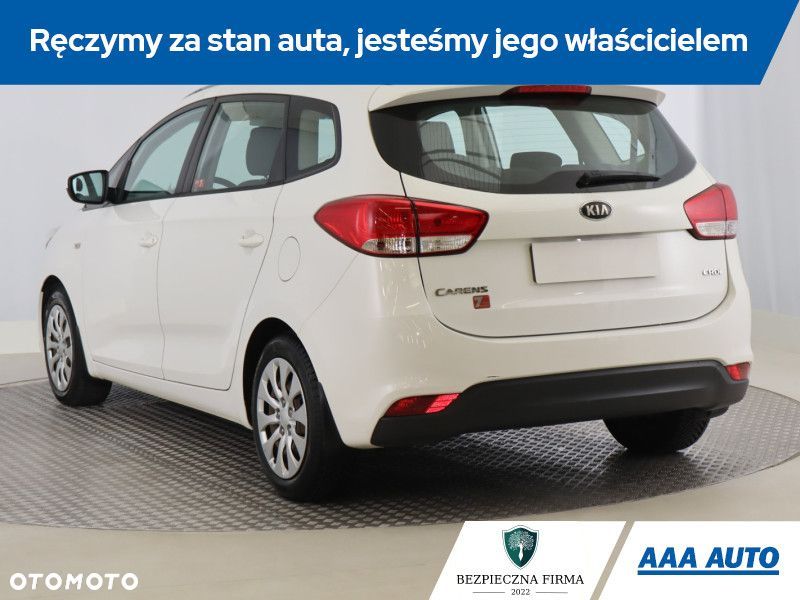 Kia Carens - 6