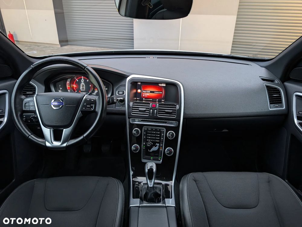 Volvo XC 60 D3 Momentum - 25
