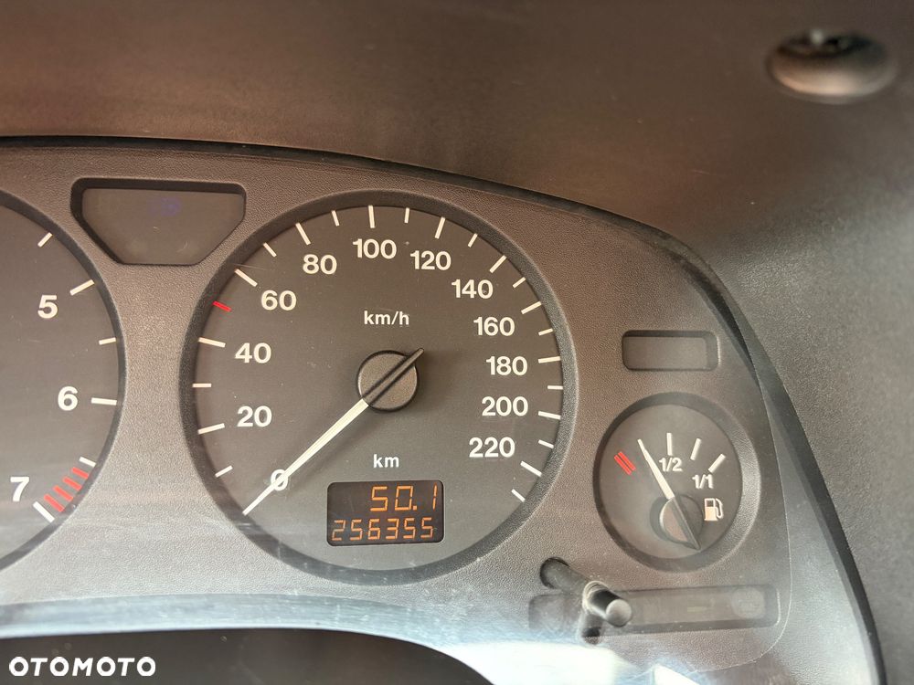 Opel Astra - 16