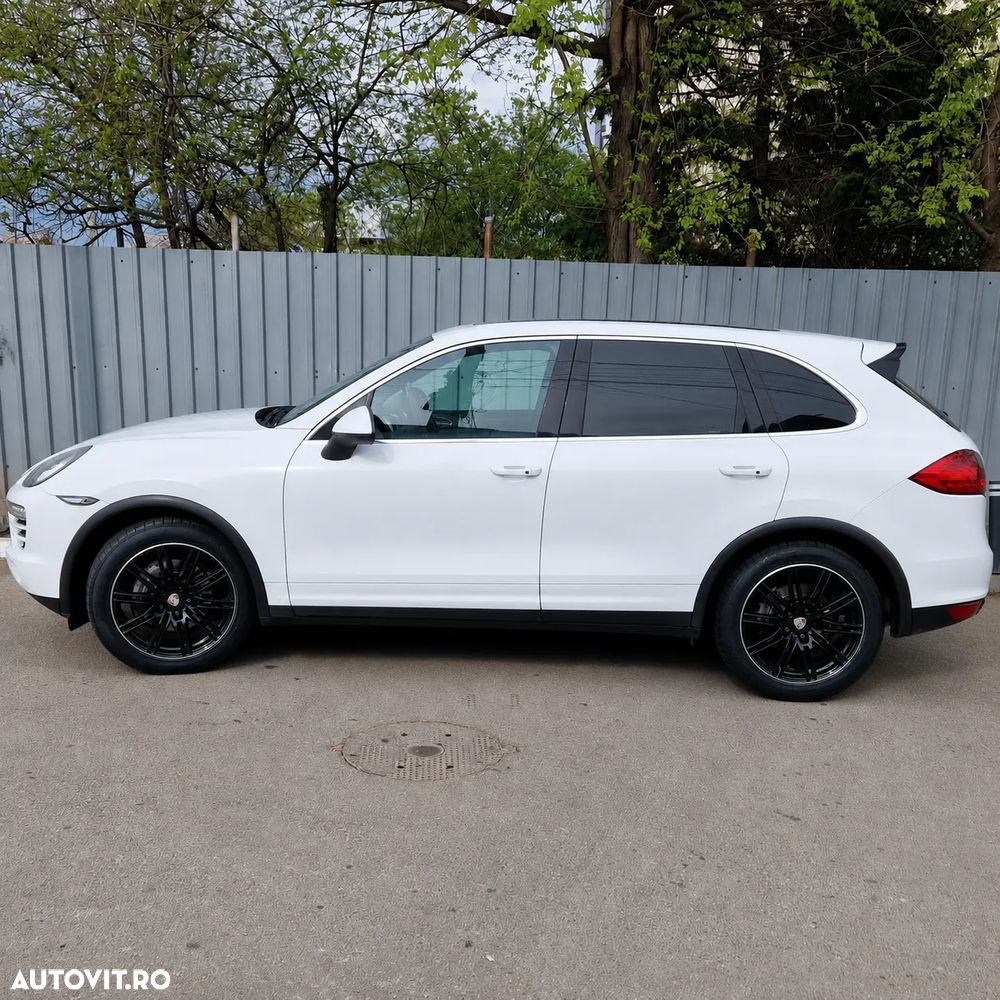 Porsche Cayenne 3.0TD TipTronic - 24