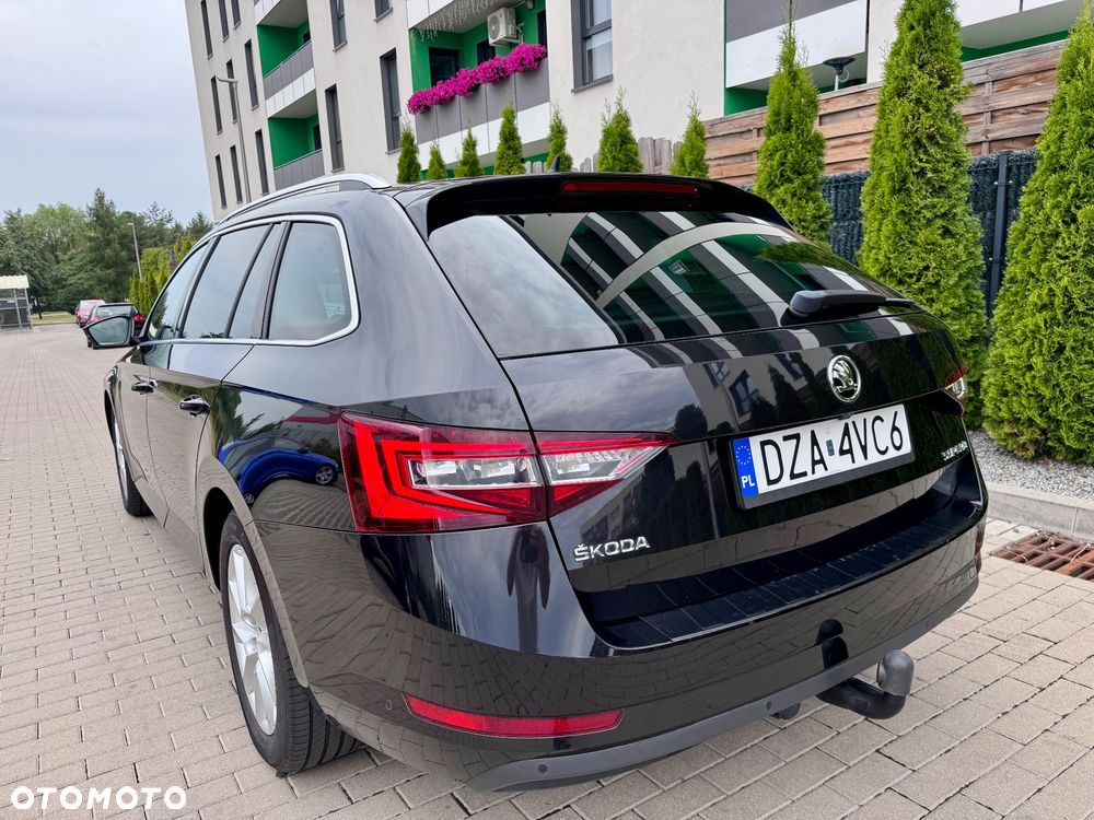 Skoda Superb 2.0 TDI L&K DSG - 26