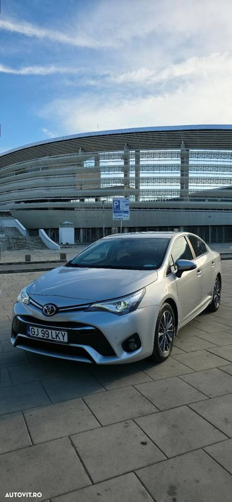 Toyota Avensis - 1