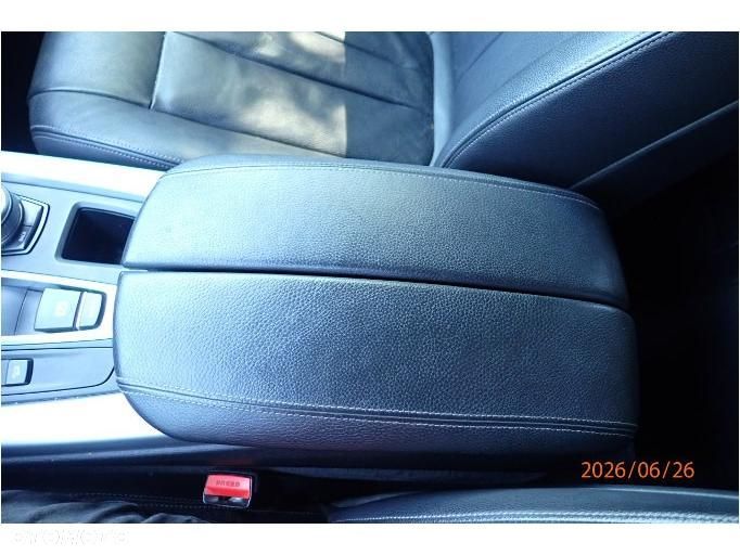 BMW X5 xDrive25d - 39