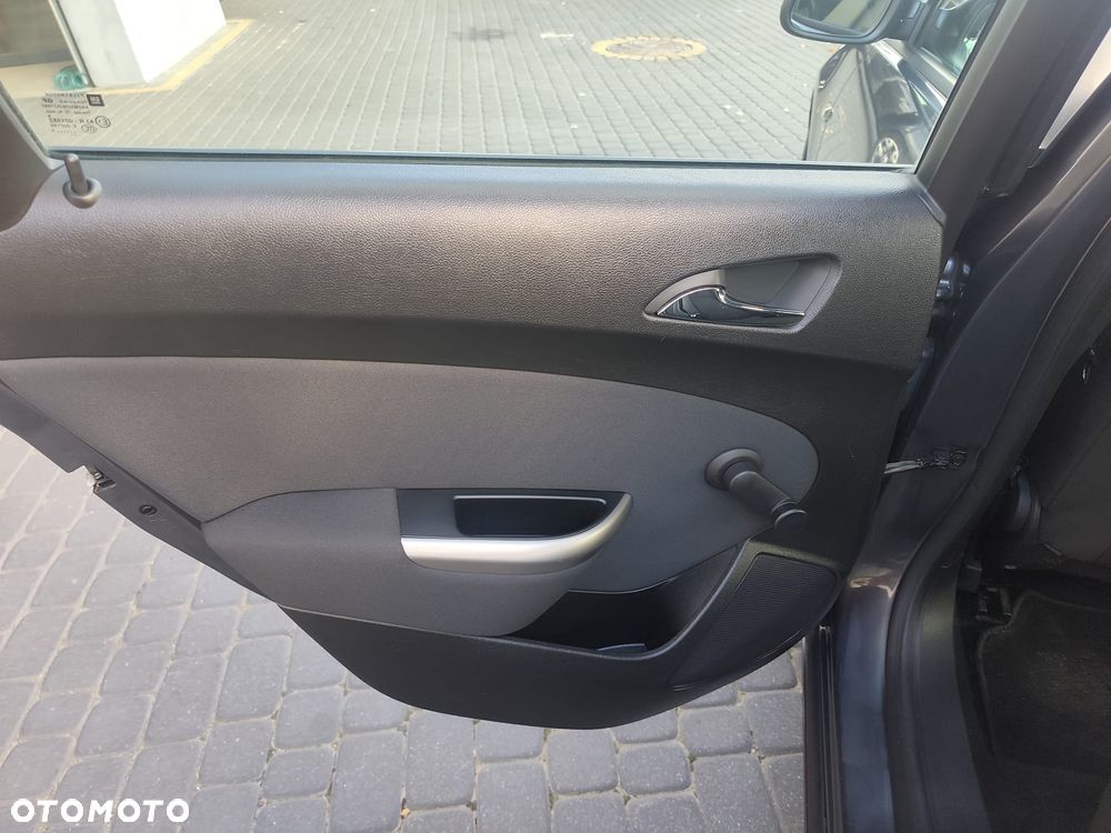 Opel Astra - 17