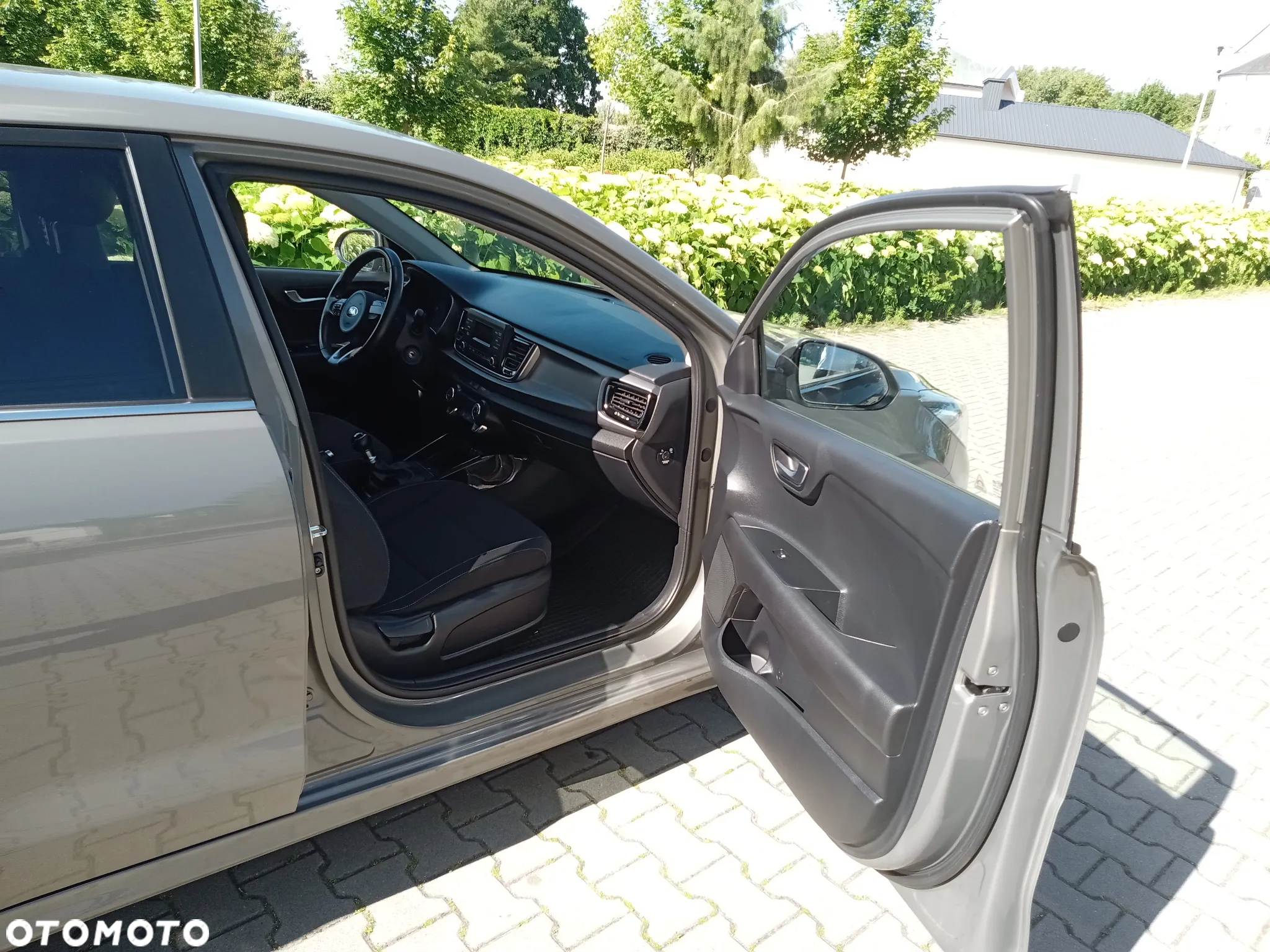 Kia Rio 1.2 M - 2