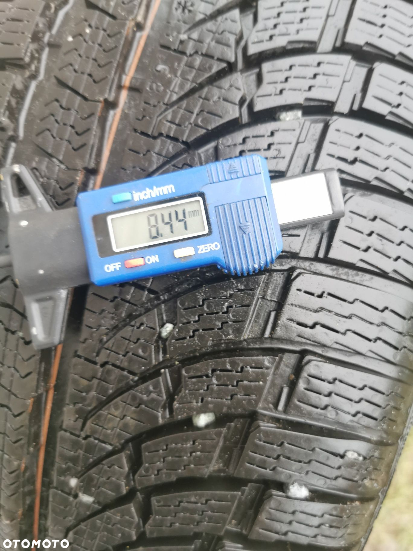 Opona Nokian WRA4 235/55/17 103V zima - 2