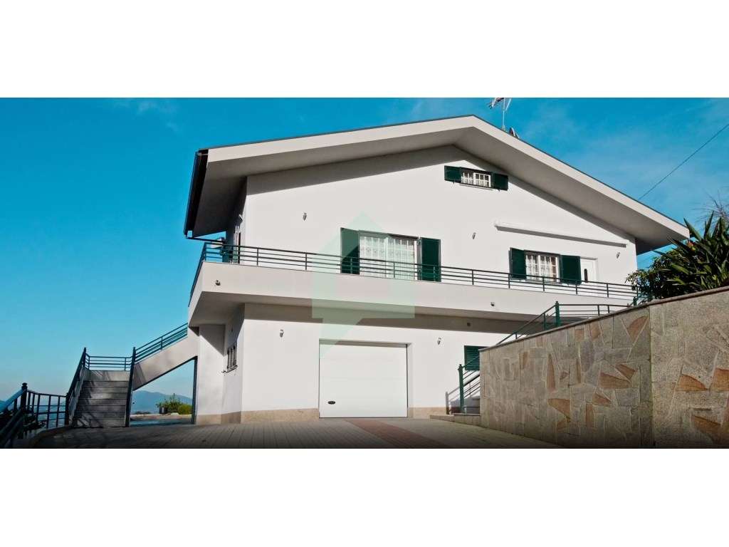 Moradia individual V4, de dois andares, em Quintiães, Barcelos. - Grande imagem: 2/32