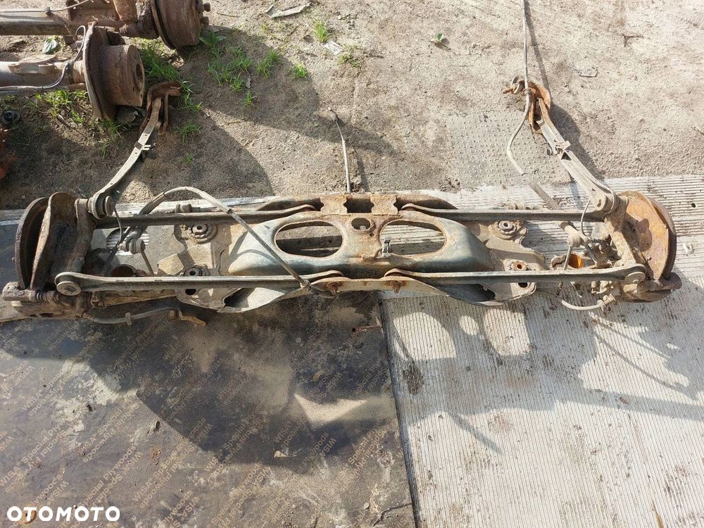 BELKA OŚ ZAWIESZENIA TYŁ  FORD MONDEO MK3 SEDAN - 4