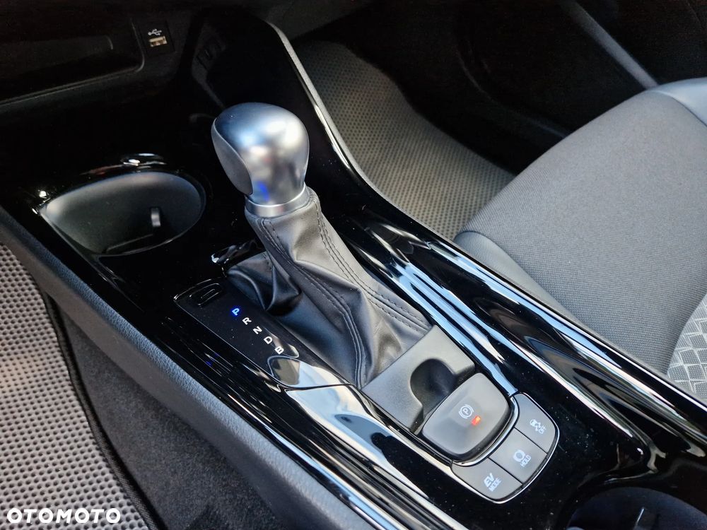 Toyota C-HR 1.8 Hybrid GPF Style - 20