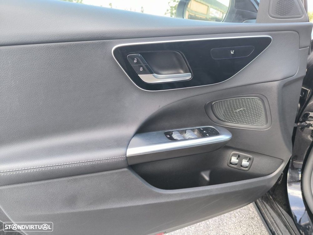 Mercedes-Benz C 300 e T 9G-TRONIC Avantgarde - 10