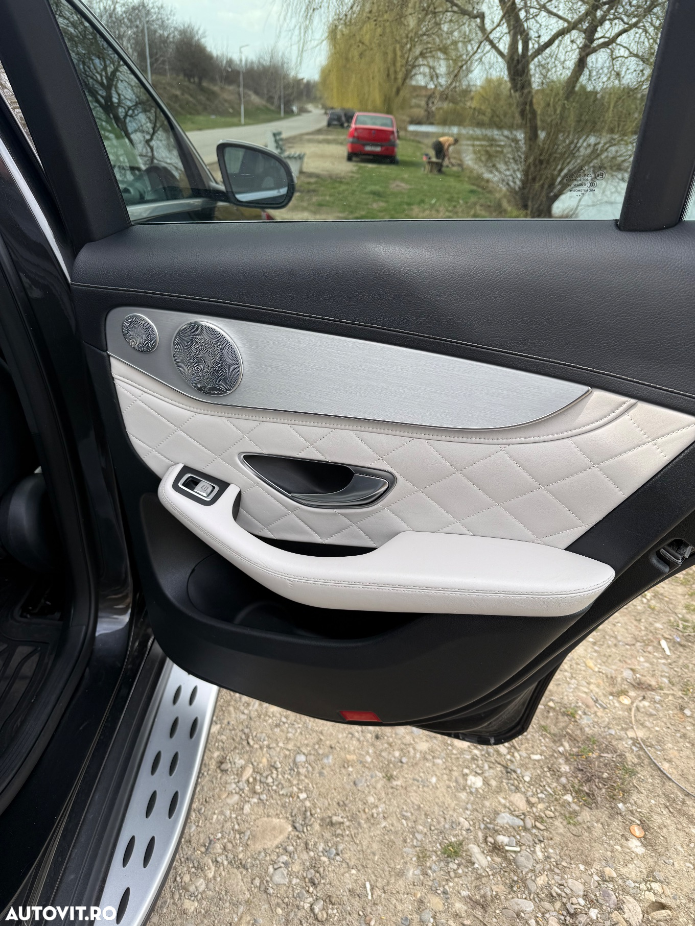 Mercedes-Benz GLC 220 d 4Matic 9G-TRONIC - 22