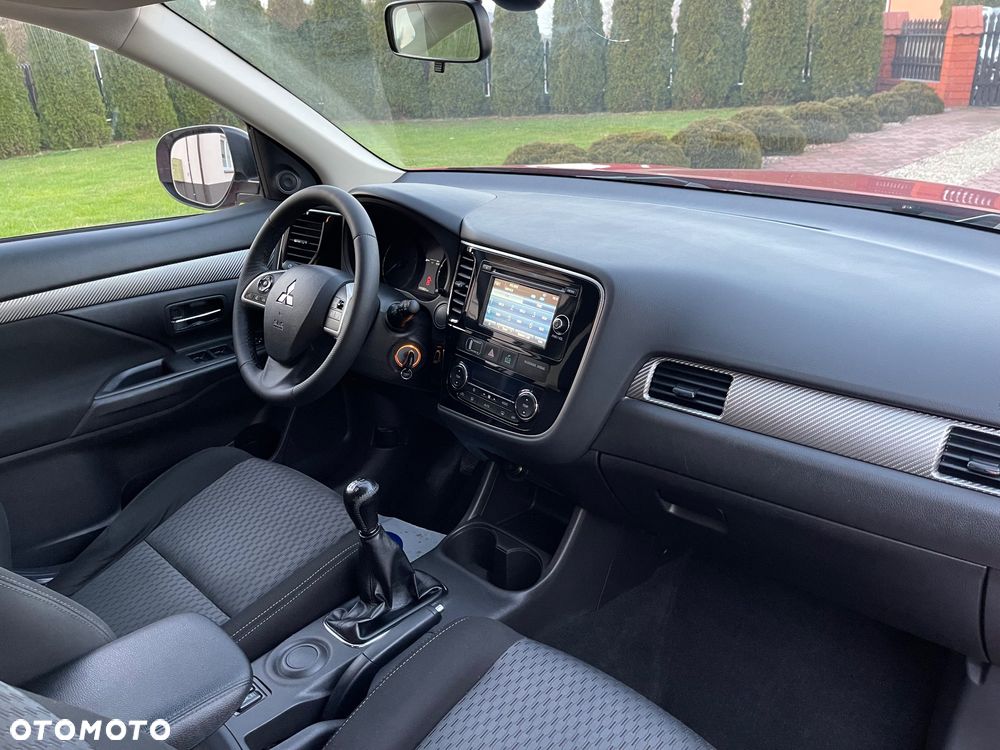Mitsubishi Outlander 2.0 Intense + 2WD - 12