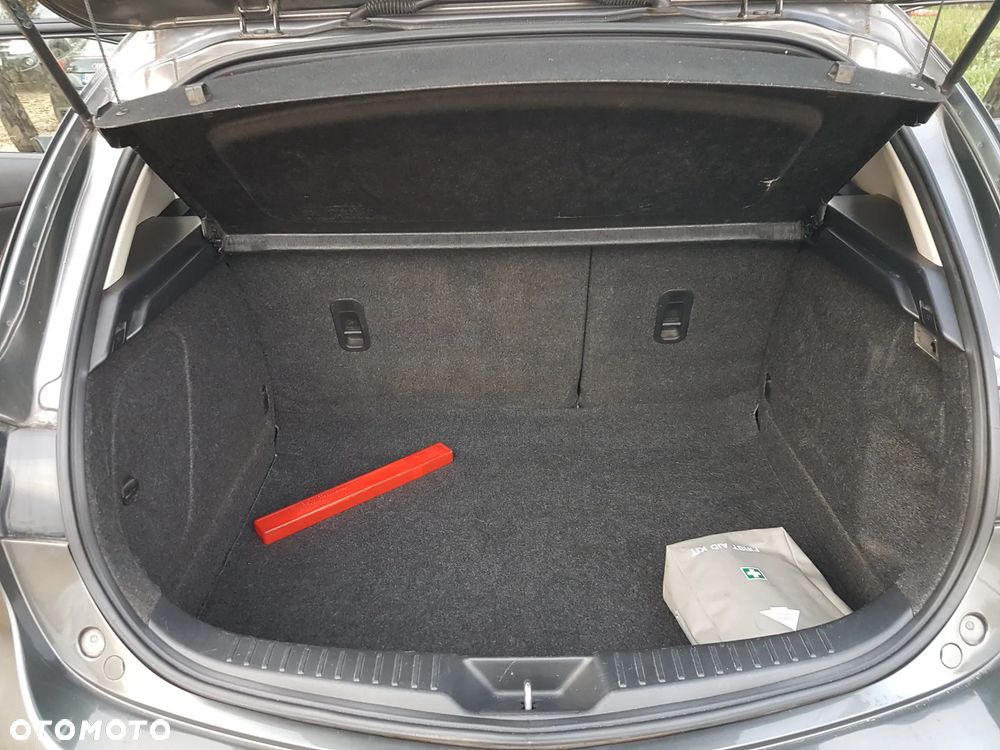 Mazda 3 1.6 MZR High-Line - 17