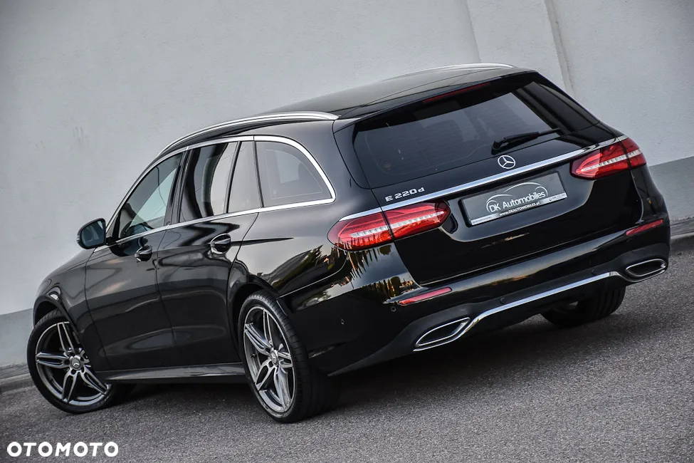 Mercedes-Benz Klasa E 220 d T 9G-TRONIC AMG Line - 9