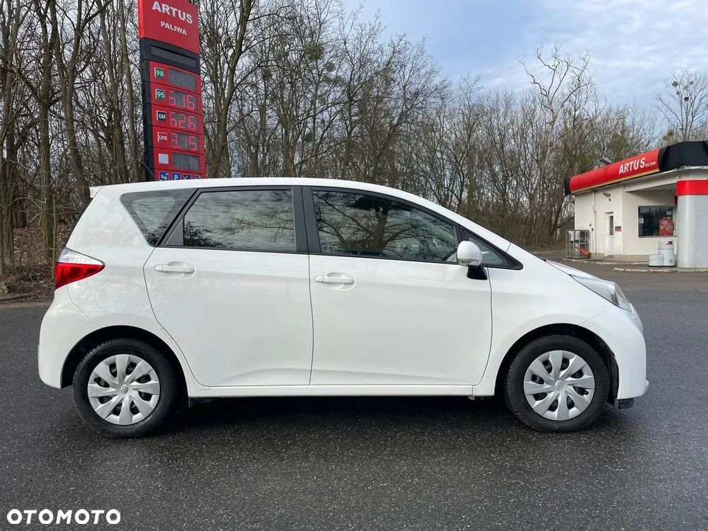Toyota Verso S 1.4 D-4D Premium - 4