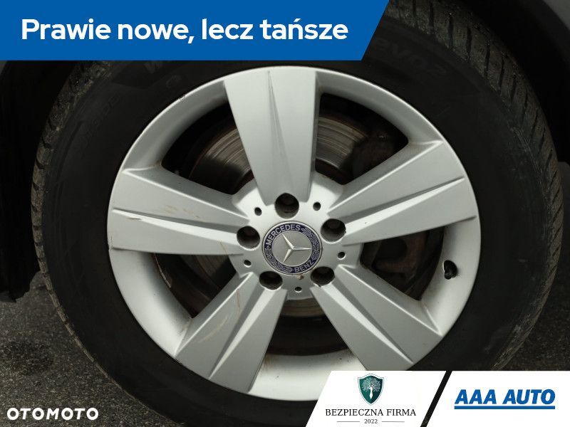 Mercedes-Benz Viano - 12