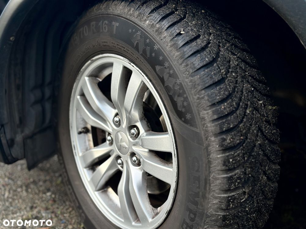 Mitsubishi Outlander 2.0 Instyle Navi 4WD CVT - 20