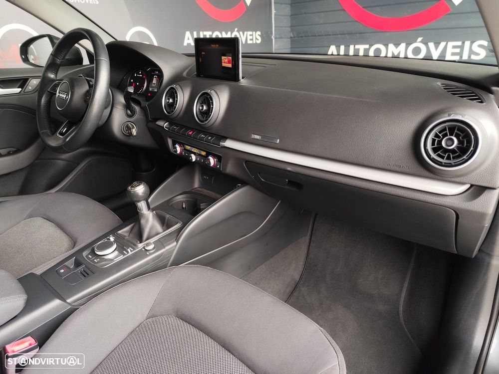 Audi A3 Sportback 1.6 TDI Sport - 34