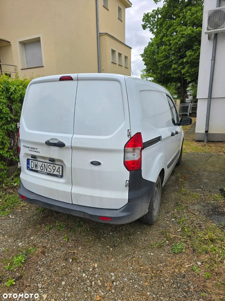 Ford Transit Courier - 3