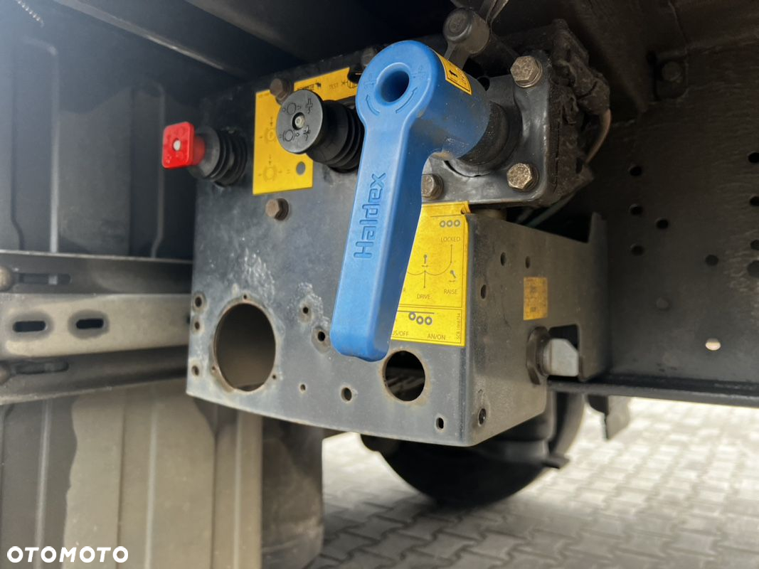 Schmitz Cargobull SCB HuckePack Intermodal Varios - 13