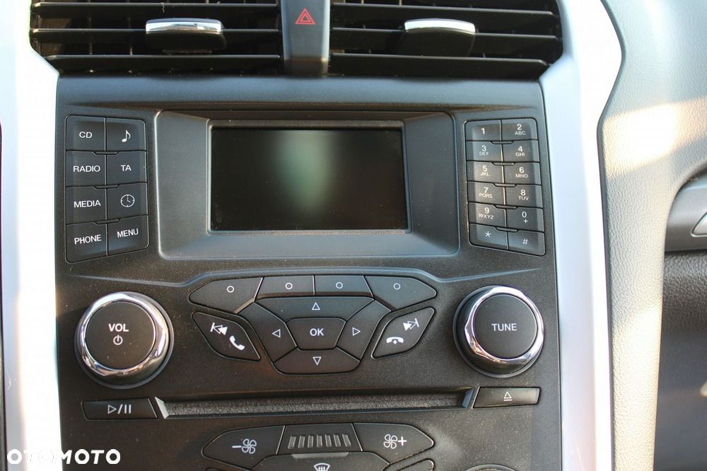 Ford Mondeo - 26