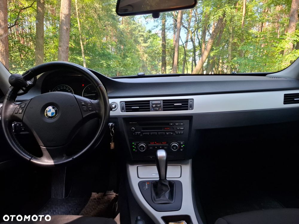 BMW Seria 3 320d DPF - 10
