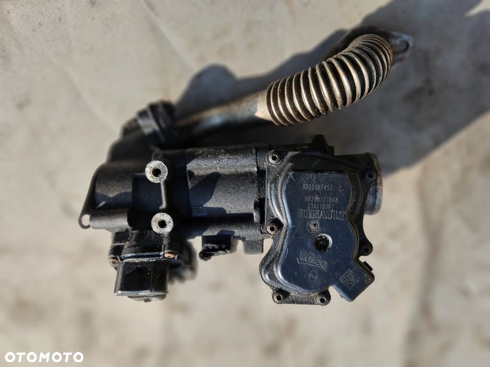 Przepustnica zawór EGR Opel VIVARO Renault TRAFIC 2,0 DCI Master 2,3 DCI 8200987453C - 1