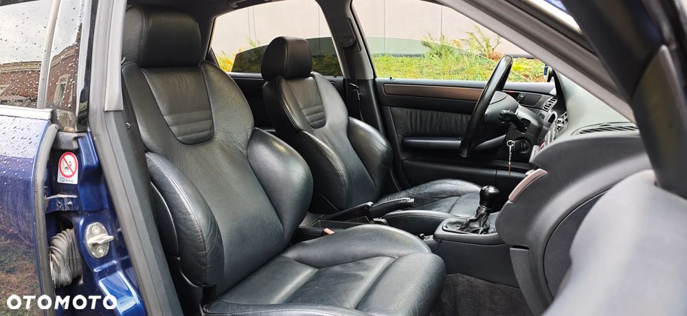 Audi A6 Limousine 2.8 - 9