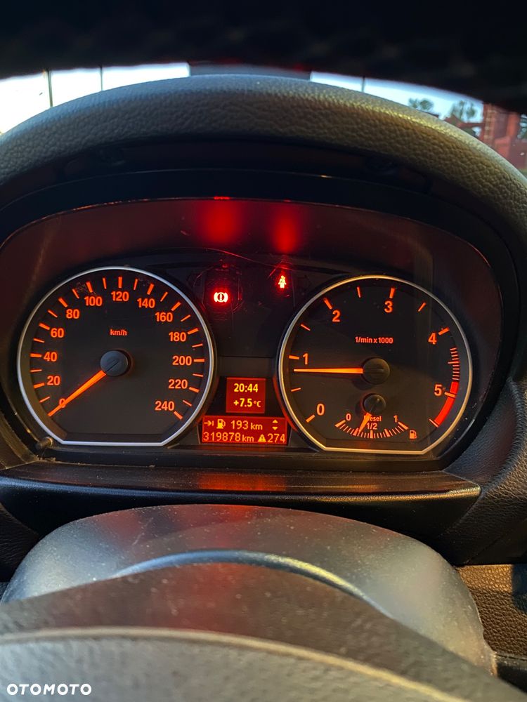 BMW Seria 1 118d DPF - 13