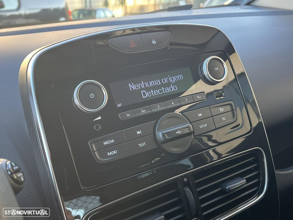 Renault Clio IV Van 1.5 dCi 75cv - 16