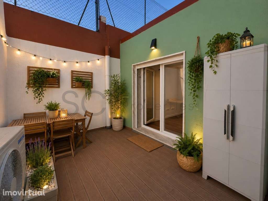 Apartamento T2 Centro de Almada Remodelado com Terraço - Grande imagem: 2/26