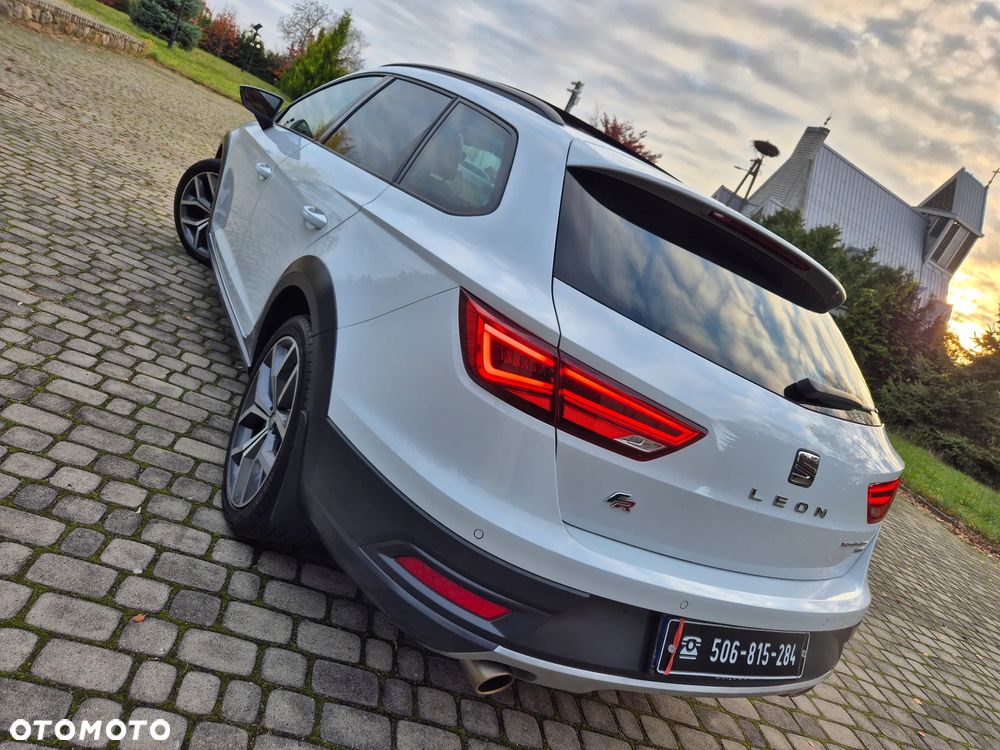 Seat Leon 2.0 TSI 4Drive DSG OPF X-Perience - 12