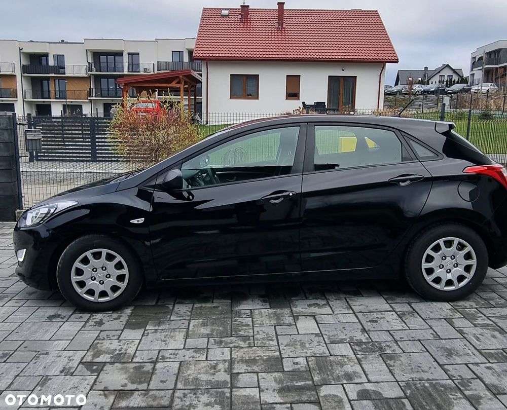 Hyundai i30 1.4 Classic + - 4