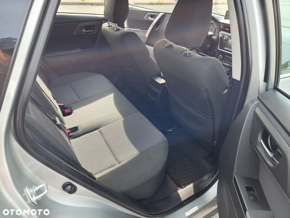 Toyota Auris 1.33 Dual-VVT-i Edition - 15