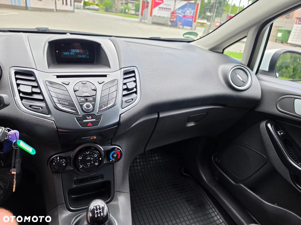 Ford Fiesta 1.25 SYNC Edition - 13