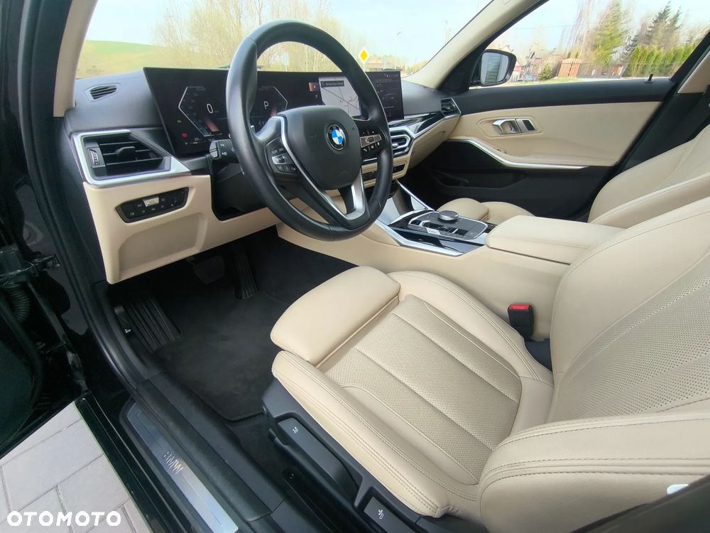 BMW Seria 3 320i - 15