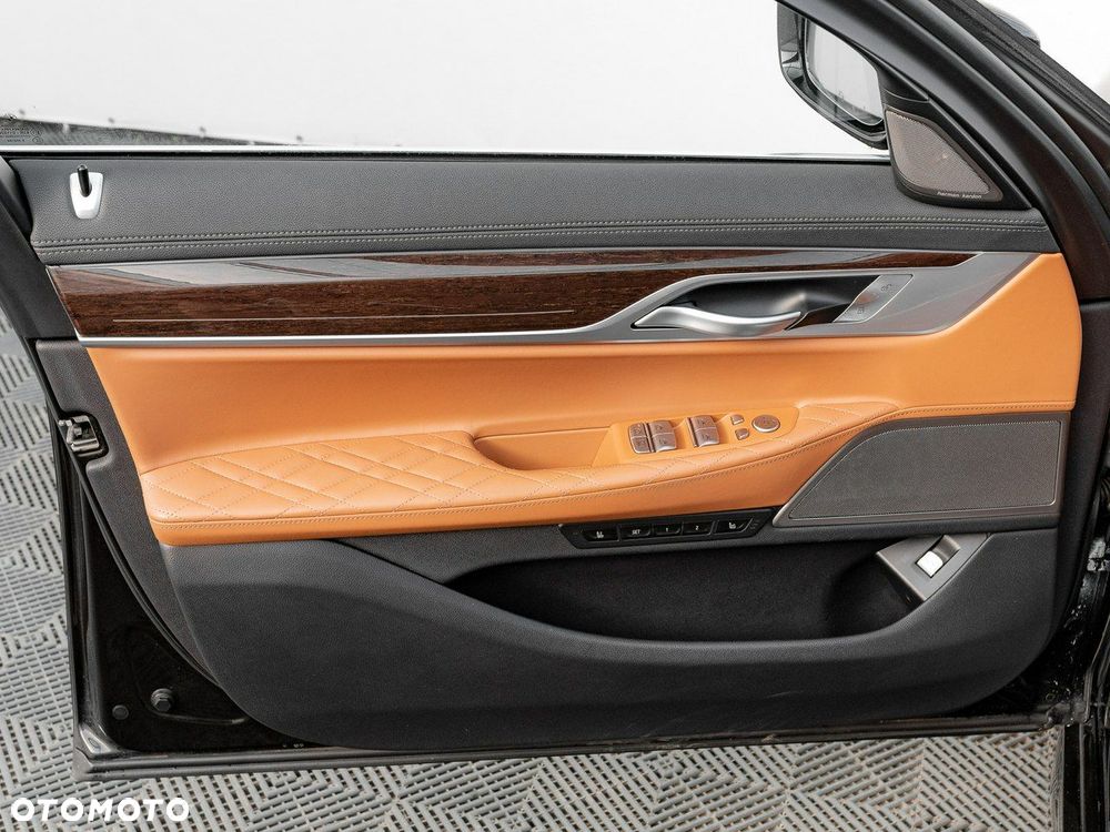 BMW Seria 7 740Ld xDrive - 12