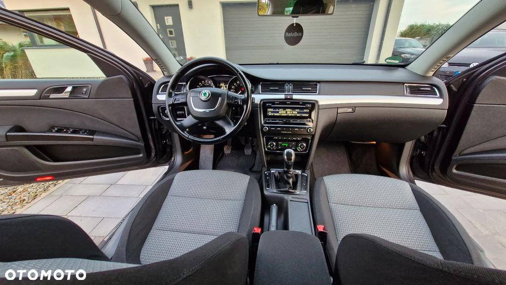 Skoda Superb Combi 2.0 TDI Exclusive - 10