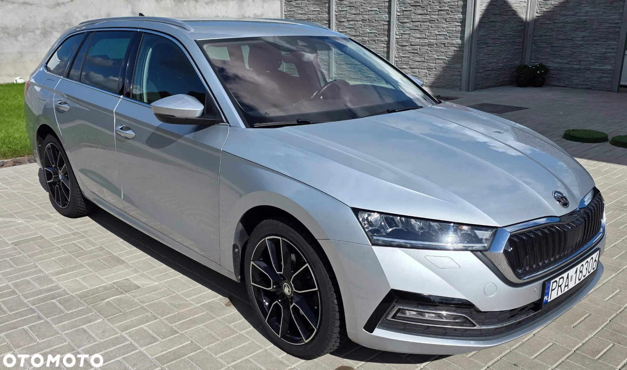Skoda Octavia 2.0 TDI Essence DSG - 2