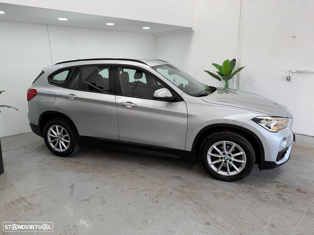 BMW X1 16 d sDrive Auto Line Sport - 2