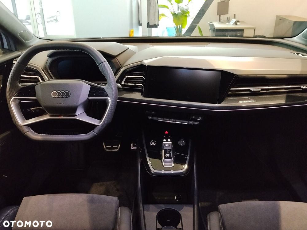 Audi Q4 e-tron - 10