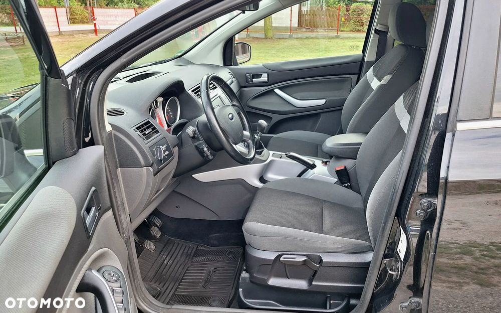Ford Kuga 2.0 TDCi 2x4 Titanium - 7