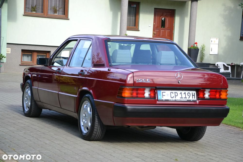 Mercedes-Benz W201 (190) - 5