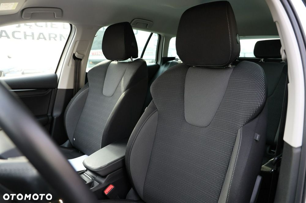 Skoda Octavia 1.5 TSI Selection - 18