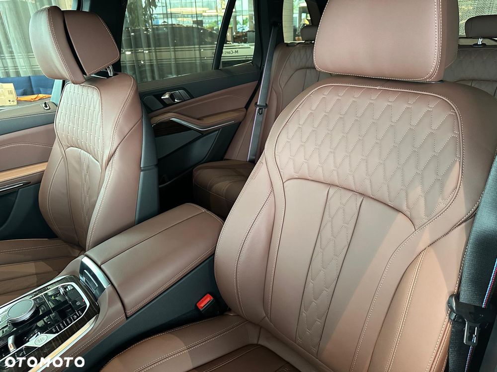 BMW X5 xDrive40d mHEV - 17